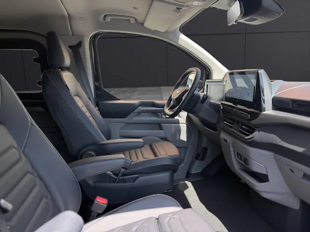 Ford Tourneo Custom 320 L2 2.0 EcoBlue 170 Titanium