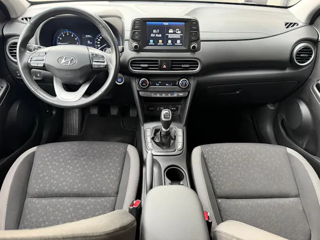 Hyundai Kona 1.0 T-GDi Launch 2WD