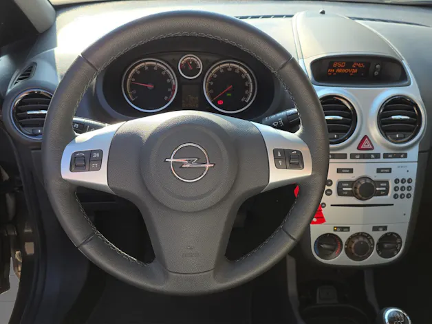OPEL Corsa 1.4i eFLEX Anniversary S/S