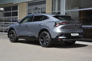 RENAULT Rafale 1.2 E-Tech Plug-in Atelier Alpine