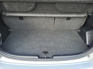 Toyota Yaris 1.5 VVT-i HSD Sol