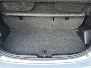 Toyota Yaris 1.5 VVT-i HSD Sol