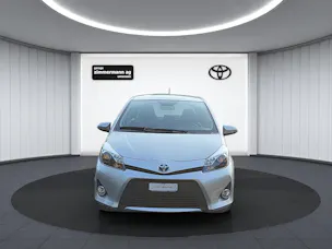 Toyota Yaris 1.5 VVT-i HSD Sol