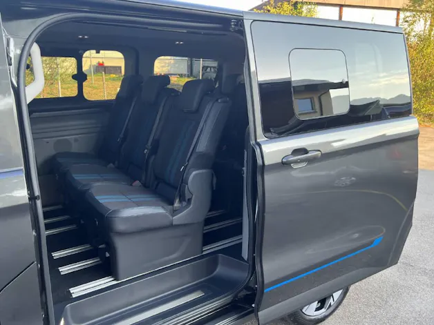 Ford Tourneo Custom Bus 320 L1 2.0 EcoBlue 170 Sport 4x4