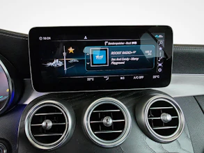 https://vehicle.imgix.net/4420967/8268d6a0-bb18-4519-86ad-370529f22da4.jpg