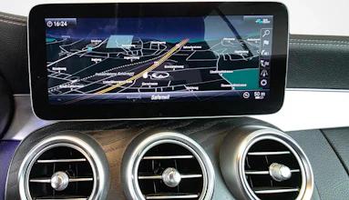 https://vehicle.imgix.net/4420967/877e793f-cb1b-4f7b-a952-c928f9a52872.jpg