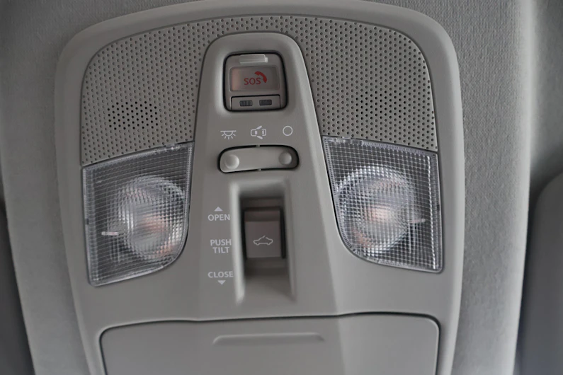Fahrzeugbild SUZUKI S-CROSS