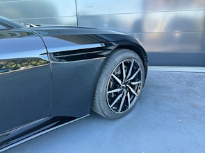 Vehicle image ASTON MARTIN DB11 Volante 4.0 V8 Bi-Turbo