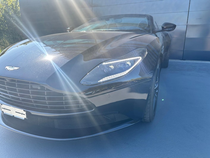 Vehicle image ASTON MARTIN DB11