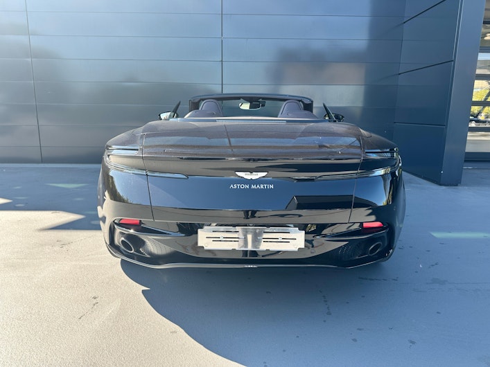 Vehicle image ASTON MARTIN DB11