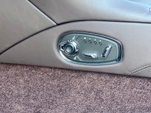 Vehicle image ASTON MARTIN DB11 Volante 4.0 V8 Bi-Turbo