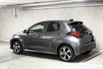 https://vehicle.imgix.net/4421012/1a2e6548-719e-42fa-b827-ec2b419fc0f4.jpg