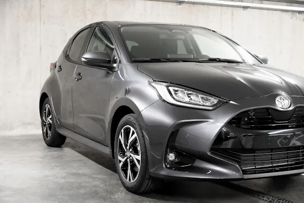 Toyota Yaris 1.5 VVT-i HSD Trend