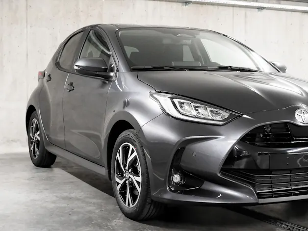 Toyota Yaris 1.5 VVT-i HSD Trend