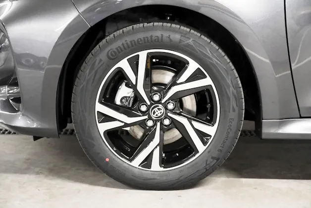 Toyota Yaris 1.5 VVT-i HSD Trend