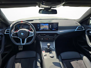 https://vehicle.imgix.net/4421024/389dc380-4595-4279-b691-0283a48038b6.jpg