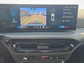 https://vehicle.imgix.net/4421024/a86dd50e-03c1-4998-99ac-e77a99ebcc1a.jpg