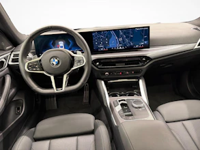 https://vehicle.imgix.net/4421042/1e151fcb-e314-474b-ab20-23fa0305b91f.jpg