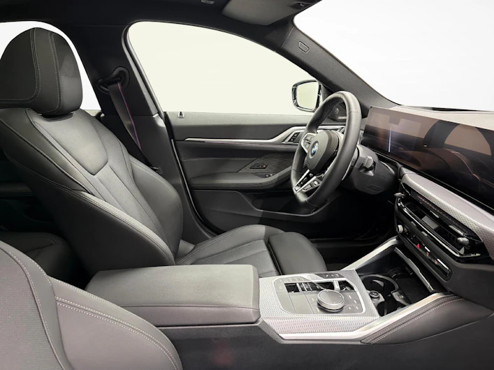 Fahrzeugbild BMW 4 SERIES