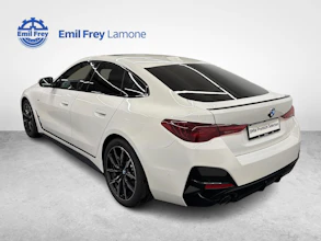 https://vehicle.imgix.net/4421042/ed886206-f5ba-44a8-af02-7550b84f16ce.jpg
