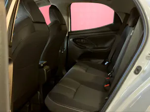 Toyota Yaris 1.5 VVT-i HSD Trend
