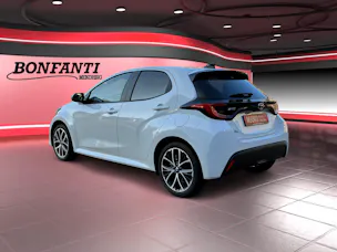 Toyota Yaris 1.5 VVT-i HSD Trend