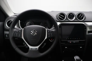 image du véhicule SUZUKI Vitara 1.4 T Piz Sulai Top Hybrid 4x4
