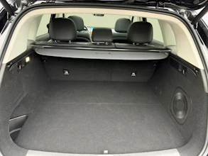 https://vehicle.imgix.net/4421090/e2da3e30-17b4-4c49-b386-7270ce80b4ff.jpg