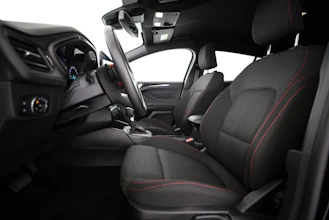 https://vehicle.imgix.net/4421104/a35096a2-338b-403c-89e4-dc15aae751f7.jpg