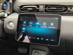 https://vehicle.imgix.net/4421108/3058f688-09cf-4fcb-abbe-15ccbc3b6d8f.jpg