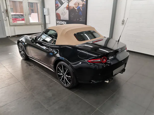 Mazda MX-5 2.0 Kazari