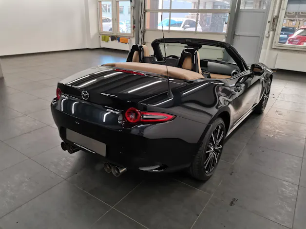 Mazda MX-5 2.0 Kazari