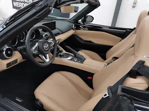 Mazda MX-5 2.0 Kazari