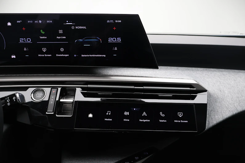 Fahrzeugbild PEUGEOT 5008