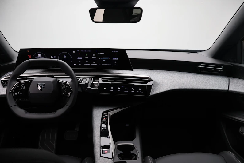 Fahrzeugbild PEUGEOT 5008