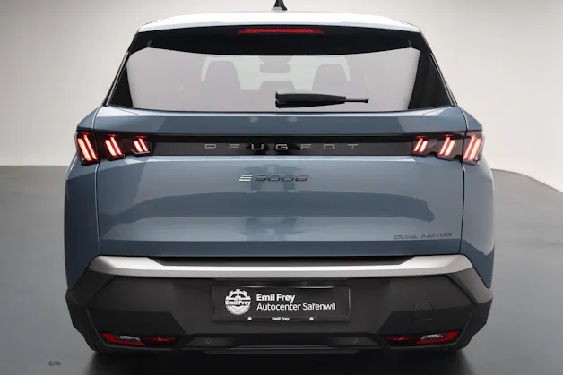 PEUGEOT 5008 e-Allure Premium AWD