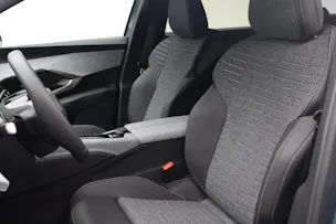 PEUGEOT 5008 e-Allure Premium AWD