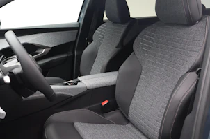 Fahrzeugbild PEUGEOT 5008 e-Allure Premium AWD