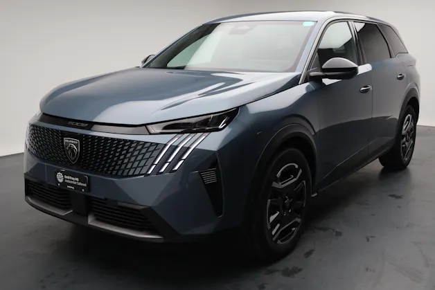 PEUGEOT 5008 e-Allure Premium AWD