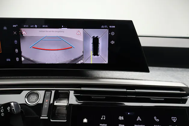 PEUGEOT 5008 e-Allure Premium AWD