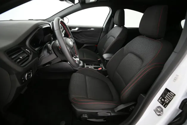 FORD Focus 1.0i EcoB Hybrid 155 ST-Line