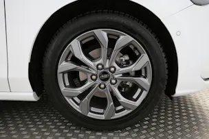 FORD Focus 1.0i EcoB Hybrid 155 ST-Line