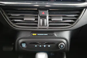 FORD Focus 1.0i EcoB Hybrid 155 ST-Line