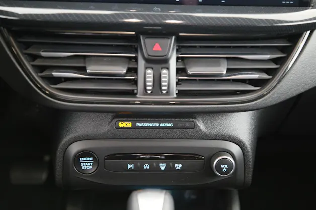 FORD Focus 1.0i EcoB Hybrid 155 ST-Line