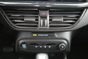 Fahrzeugbild FORD Focus 1.0i EcoB Hybrid 155 ST-Line