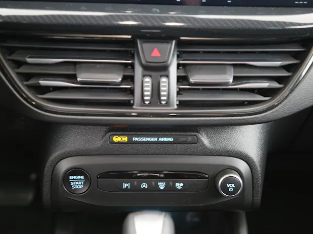 FORD Focus 1.0i EcoB Hybrid 155 ST-Line