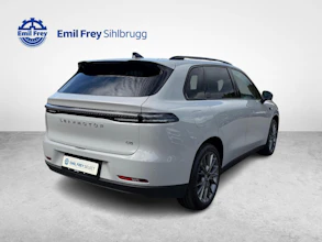 https://vehicle.imgix.net/4421134/caf492f1-bed7-4557-bd59-71a76efca3ff.jpg