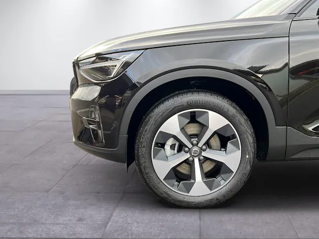 Volvo XC40 2.0 B4 MH Plus Dark