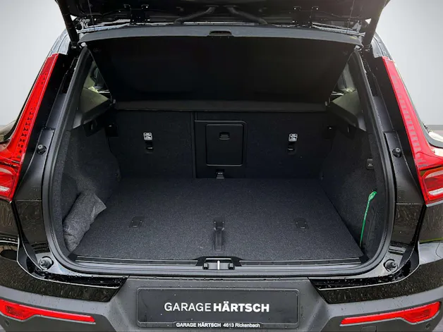 Volvo XC40 2.0 B4 MH Plus Dark