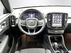 VOLVO XC40 2.0 B4 MH Plus Dark